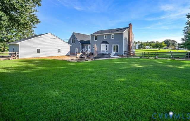 4940 White Oak Pl, Sandston, VA 23150