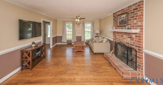 4940 White Oak Pl, Sandston, VA 23150
