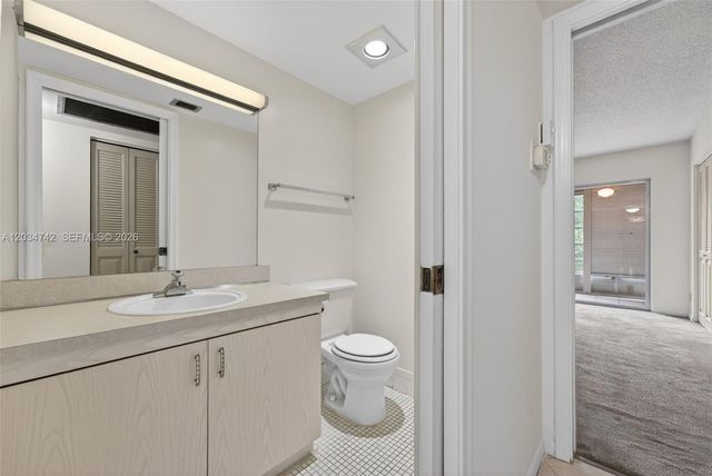 2401 Antigua Circle E3, Coconut Creek, FL 33066