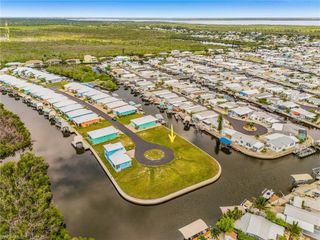 2990 Trawler LN, St. James City, FL 33956