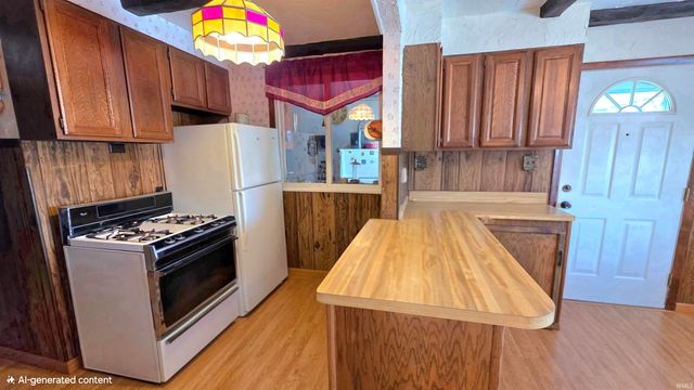 11018 E Pottawatomie Trail, Walkerton, IN 46574