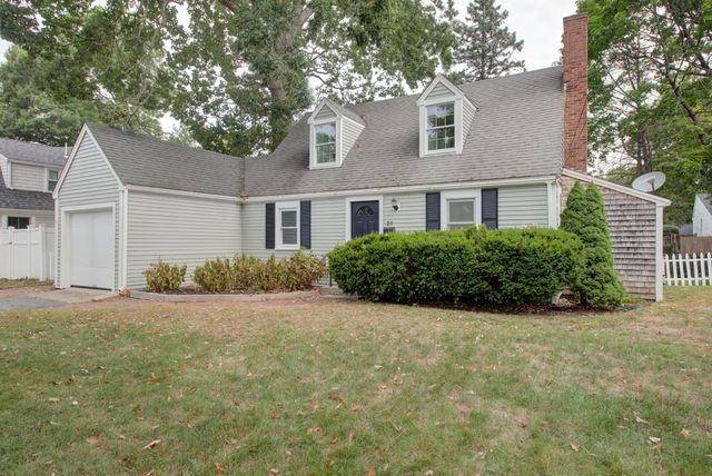 21 Sycamore Lane, Hingham, MA 02043
