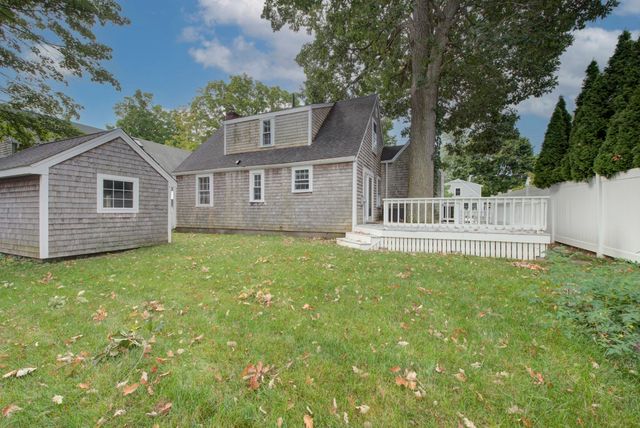 21 Sycamore Lane, Hingham, MA 02043