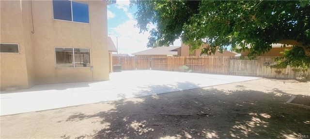 15016 Whitekirk, Victorville, CA 92394