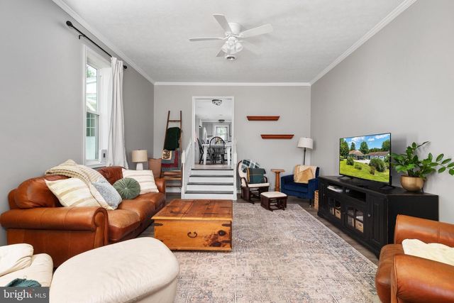 129 RIDGEWAY RD, Front Royal, VA 22630