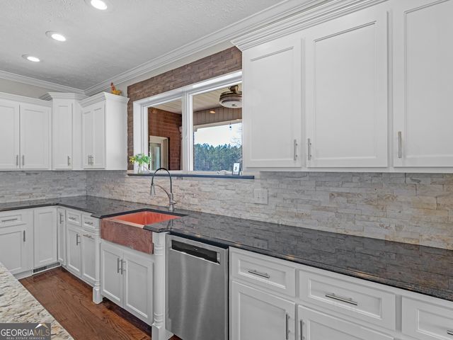 1359 Jenkins Road, Forsyth, GA 31029