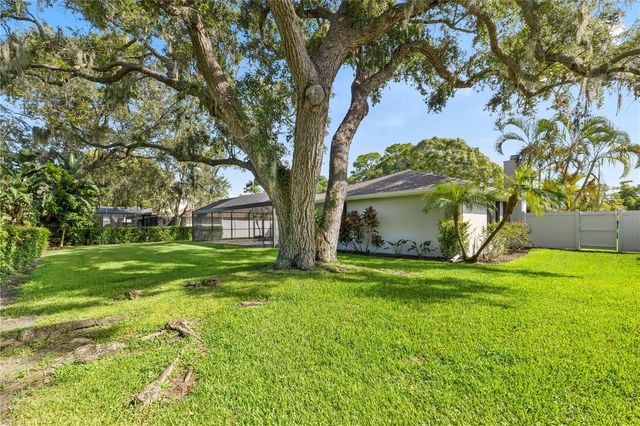 4125 PINAR DRIVE, Bradenton, FL 34210