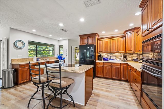 4125 PINAR DRIVE, Bradenton, FL 34210