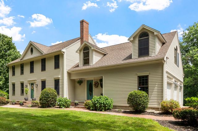 72 Depot Road, Greenland, NH 03840