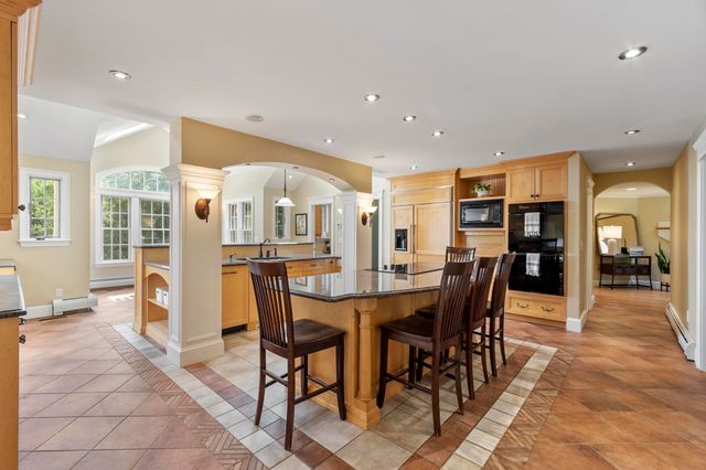 72 Depot Road, Greenland, NH 03840