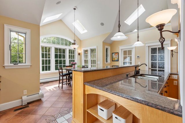 72 Depot Road, Greenland, NH 03840