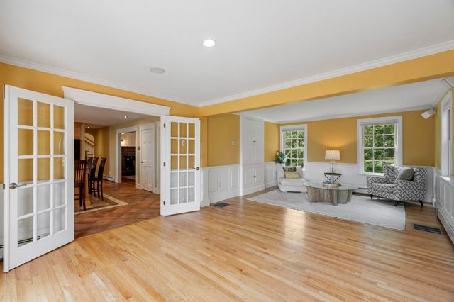 72 Depot Road, Greenland, NH 03840