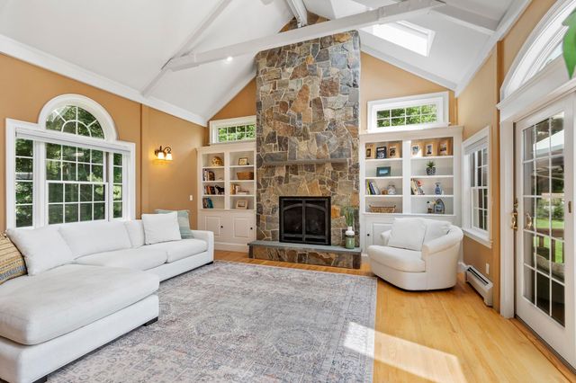 72 Depot Road, Greenland, NH 03840