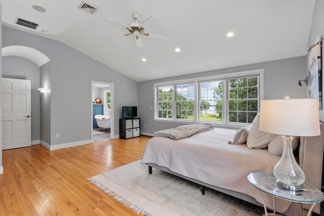 72 Depot Road, Greenland, NH 03840