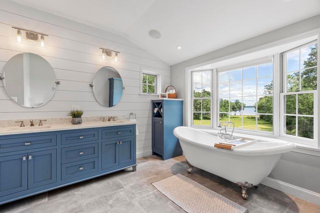 72 Depot Road, Greenland, NH 03840
