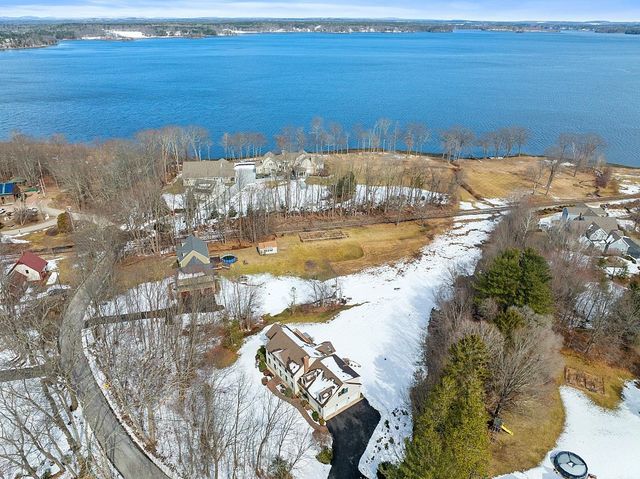 72 Depot Road, Greenland, NH 03840