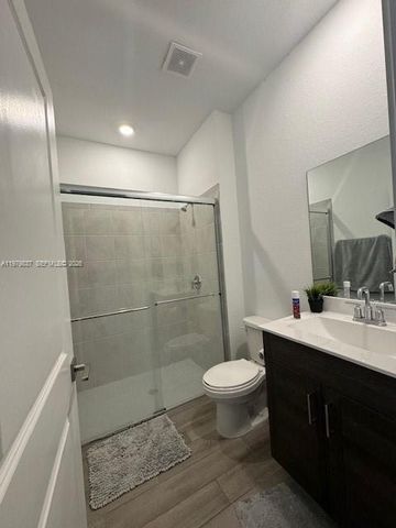 804 SE 18th St 804, Homestead, FL 33034