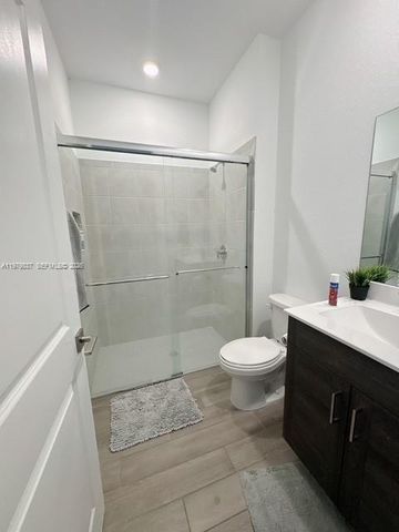 804 SE 18th St 804, Homestead, FL 33034