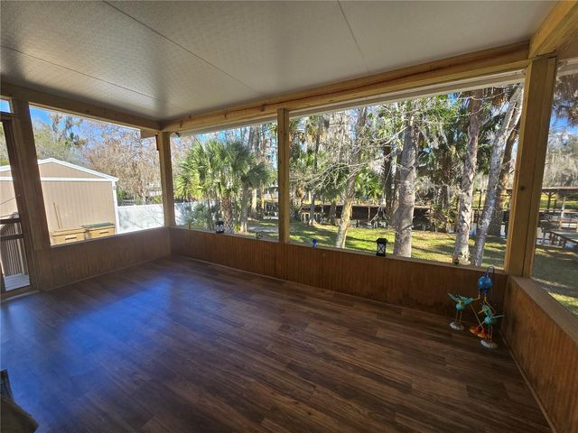 56290 CHERRY TREE ROAD, Astor, FL 32102