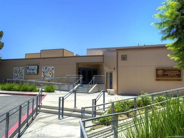 10 Cove, Irvine, CA 92604