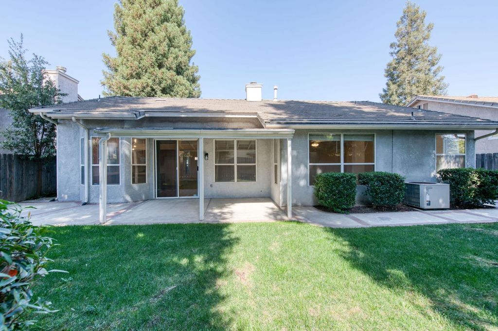 Image 35 of property listing at 2291 E Warwick Avenue, Fresno, CA 93720