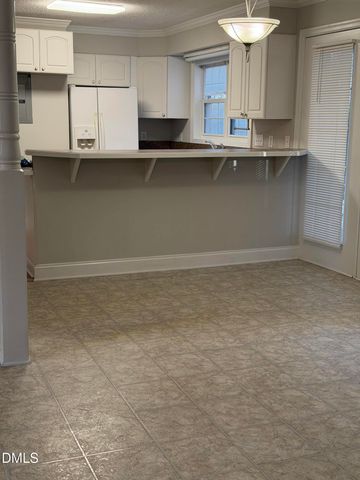 2012 S Mebane Street 104, Burlington, NC 27215