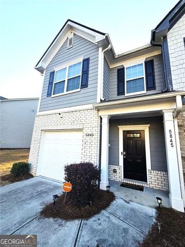 5845 Union Walk Drive, Union City, GA 30291