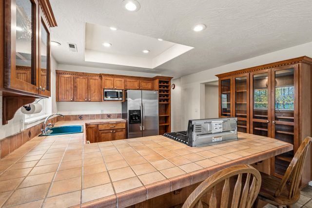 1924 Myers Lane, Medford, OR 97501