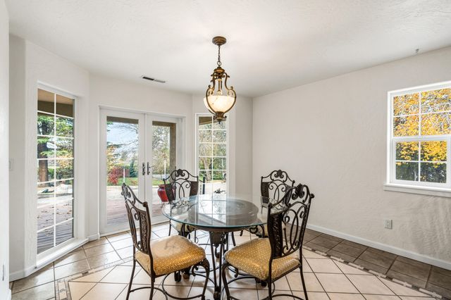 1924 Myers Lane, Medford, OR 97501