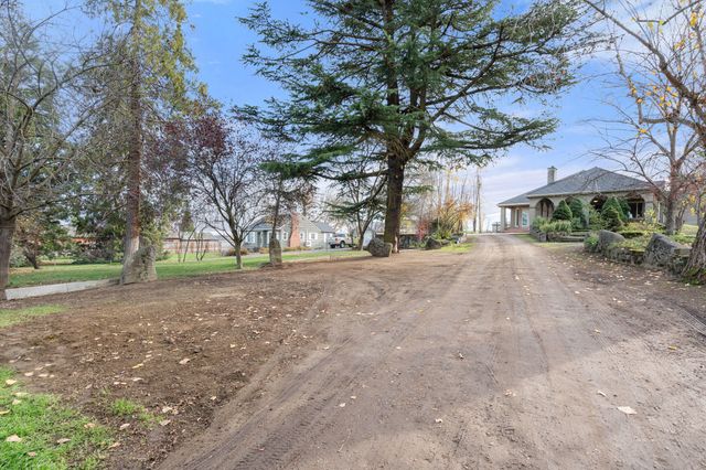 1924 Myers Lane, Medford, OR 97501