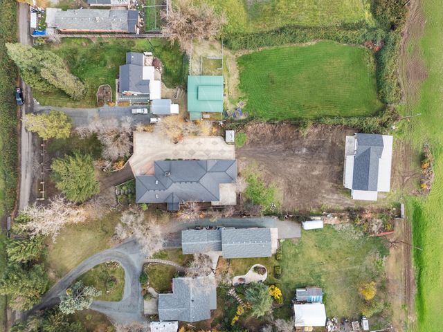 1924 Myers Lane, Medford, OR 97501