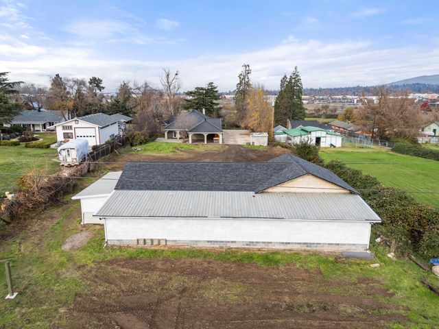 1924 Myers Lane, Medford, OR 97501
