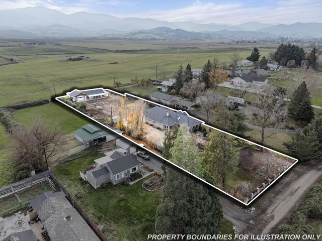 1924 Myers Lane, Medford, OR 97501