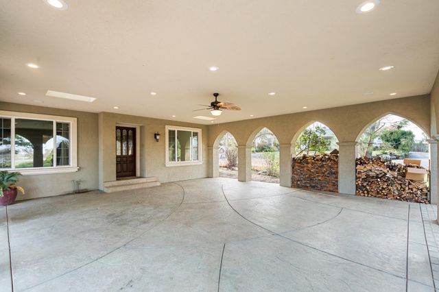 1924 Myers Lane, Medford, OR 97501