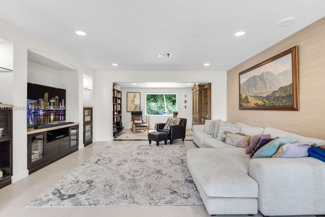 6440 SW 129th Ter, Pinecrest, FL 33156