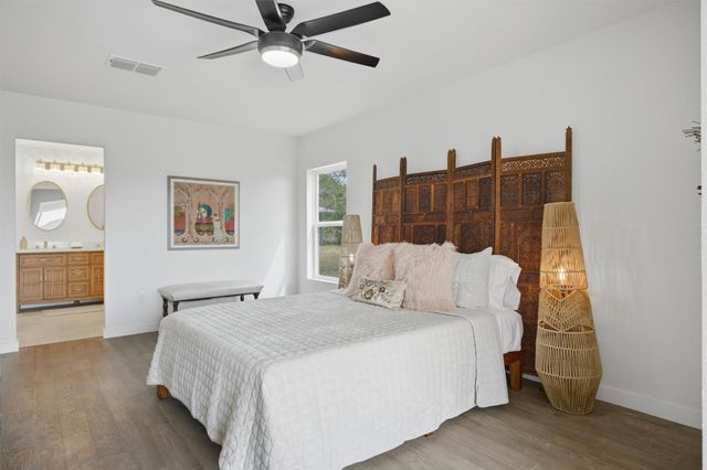 5203 Cueva DR, Austin, TX 78738