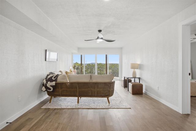 5203 Cueva DR, Austin, TX 78738