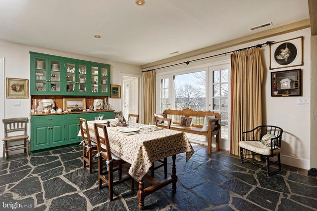 4392 CARRINGTON RD, Markham, VA 22643
