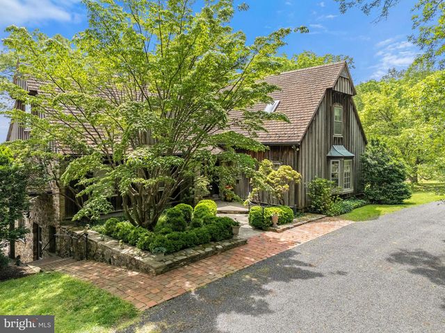4392 CARRINGTON RD, Markham, VA 22643