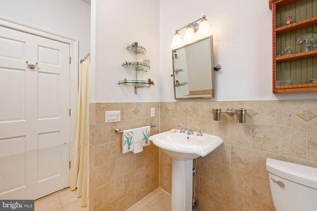 4392 CARRINGTON RD, Markham, VA 22643