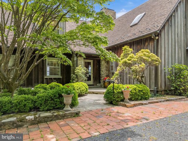 4392 CARRINGTON RD, Markham, VA 22643