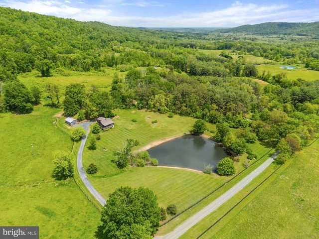 4392 CARRINGTON RD, Markham, VA 22643