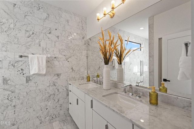 813 N Roxboro Street, Durham, NC 27701