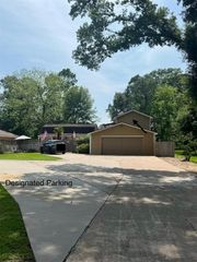 17903 E Strack Drive Garage, Spring, TX 77379