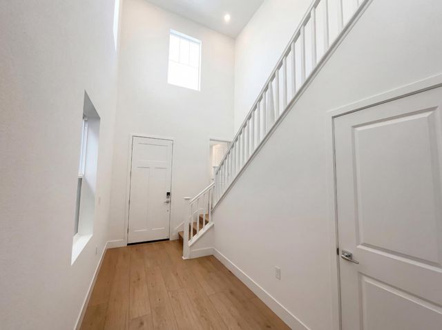 441 N Paso Robles Dr, Tracy, CA 95391