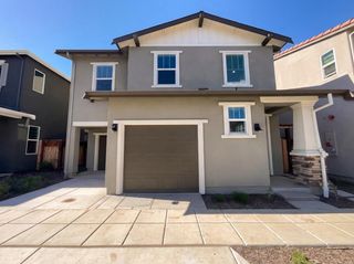 441 N Paso Robles Dr, Tracy, CA 95391