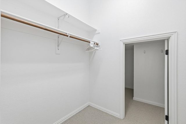 2462 Sunderland Lane, Lewisville, TX 75067