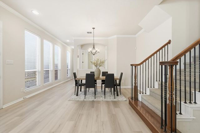 2462 Sunderland Lane, Lewisville, TX 75067