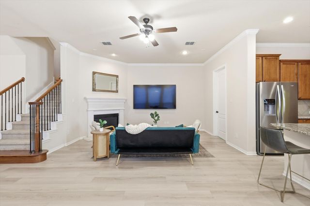 2462 Sunderland Lane, Lewisville, TX 75067