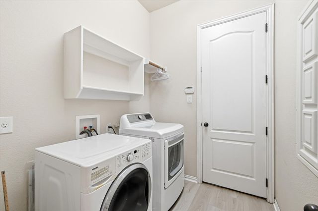 2462 Sunderland Lane, Lewisville, TX 75067